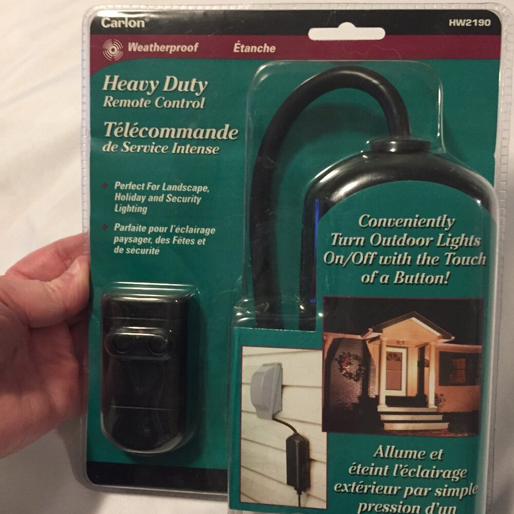 Carlon HW2190 Weatherproof Heavy Duty Outdoor Remote Control Light Switch NEW